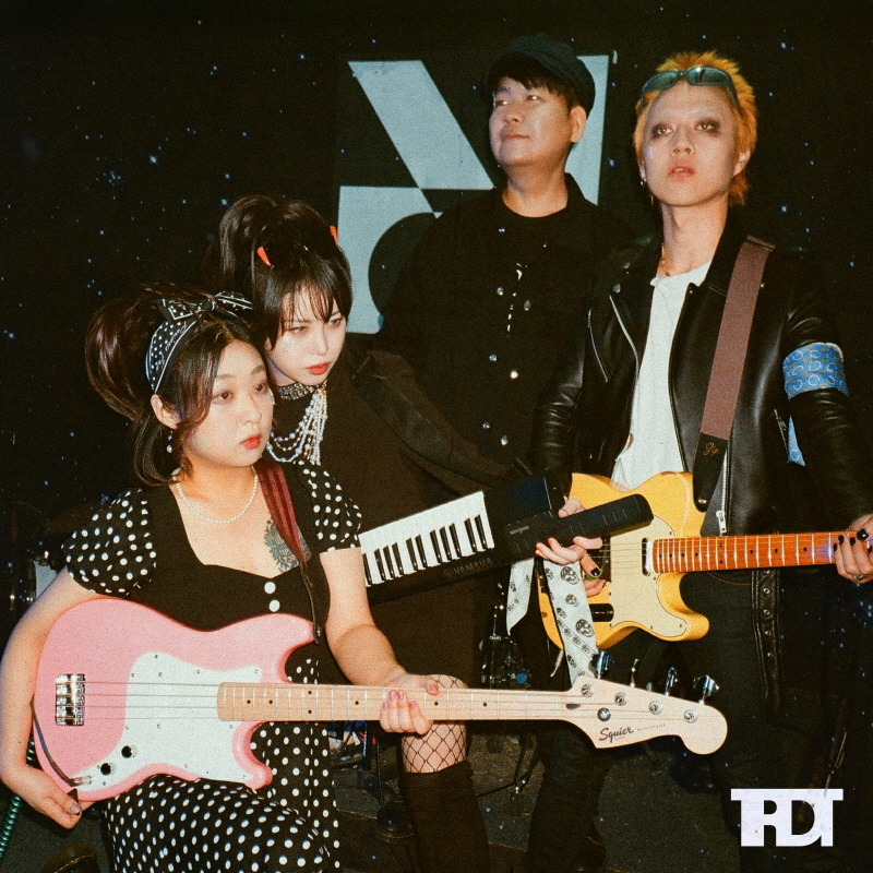 ruby_records's tweet card. 리뎀션즈, 신곡 ‘리시버’로 컴백…객원 키보디스트 윤녹하 합류