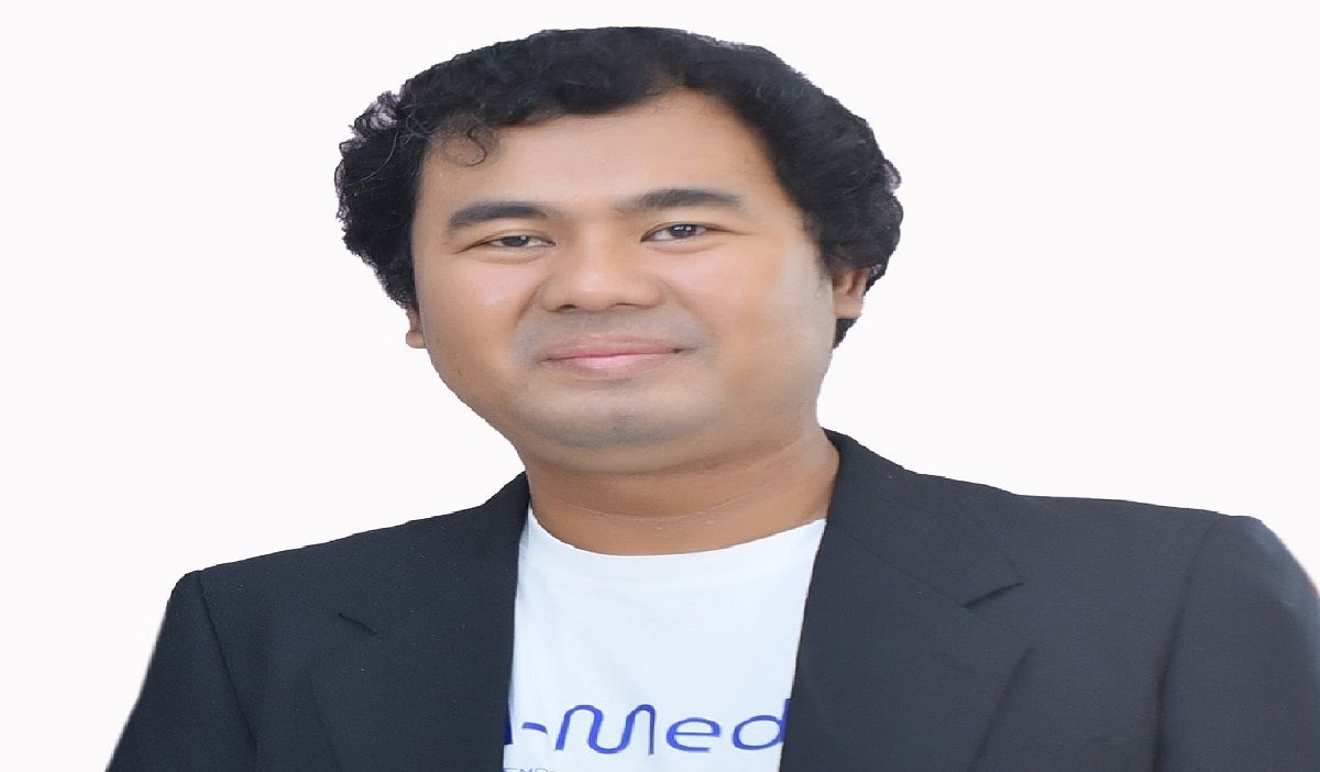 hardiatdani's tweet card. Konsep “Soundaland” digagas Dani ST sebagai identitas baru musik eksperimental Indonesia dan dipresentasikan di SYMPOSIUM MEI 2025 ISI Yogyakarta