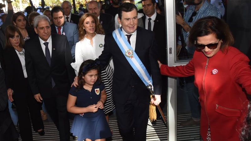 KolinaSgo's tweet card. Con esto tampoco quiero decir que estamos conformes, ni que debemos pensar que estamos bien, destacó el gobernador al resaltar que de acuerdo a datos oficiales, la provincia ya no se ubica a la...