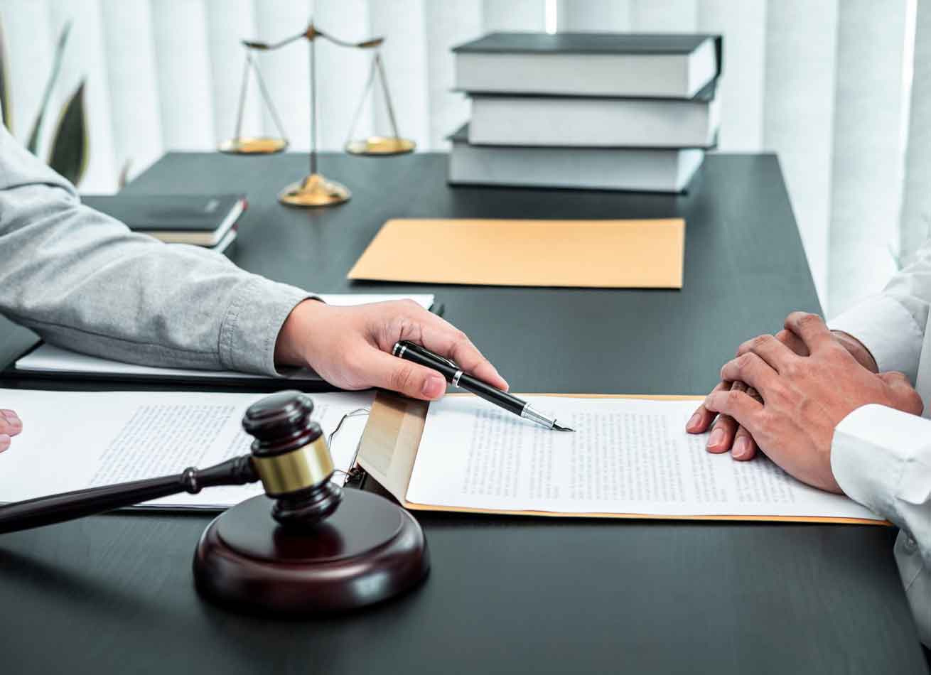 LMTGlocal's tweet card. Discover expert best practices for implementing legal process outsourcing. Learn how LMT Glocal services ensures security, quality, scale, and seamless integration.