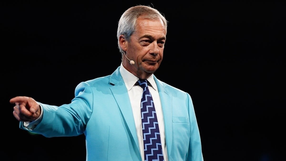 PaulDDrabble's tweet card. Urge Nigel Farage to Release His Tax Returns