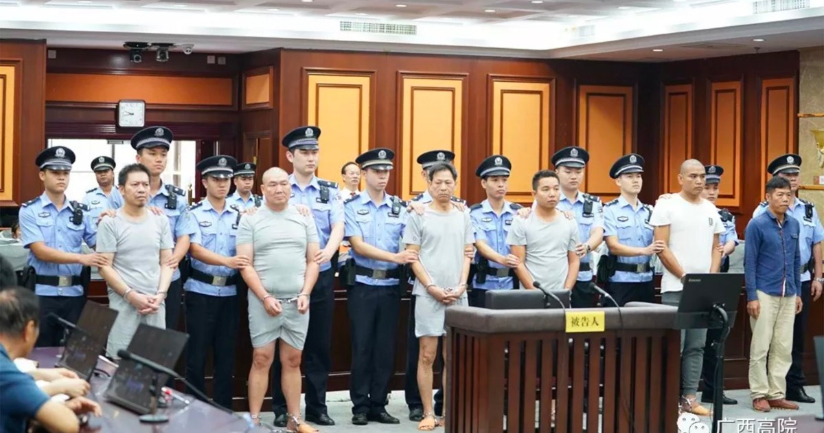 MaekJuBot's tweet card. A businessman and the hapless assassins he hired were all convicted of attempted murder.