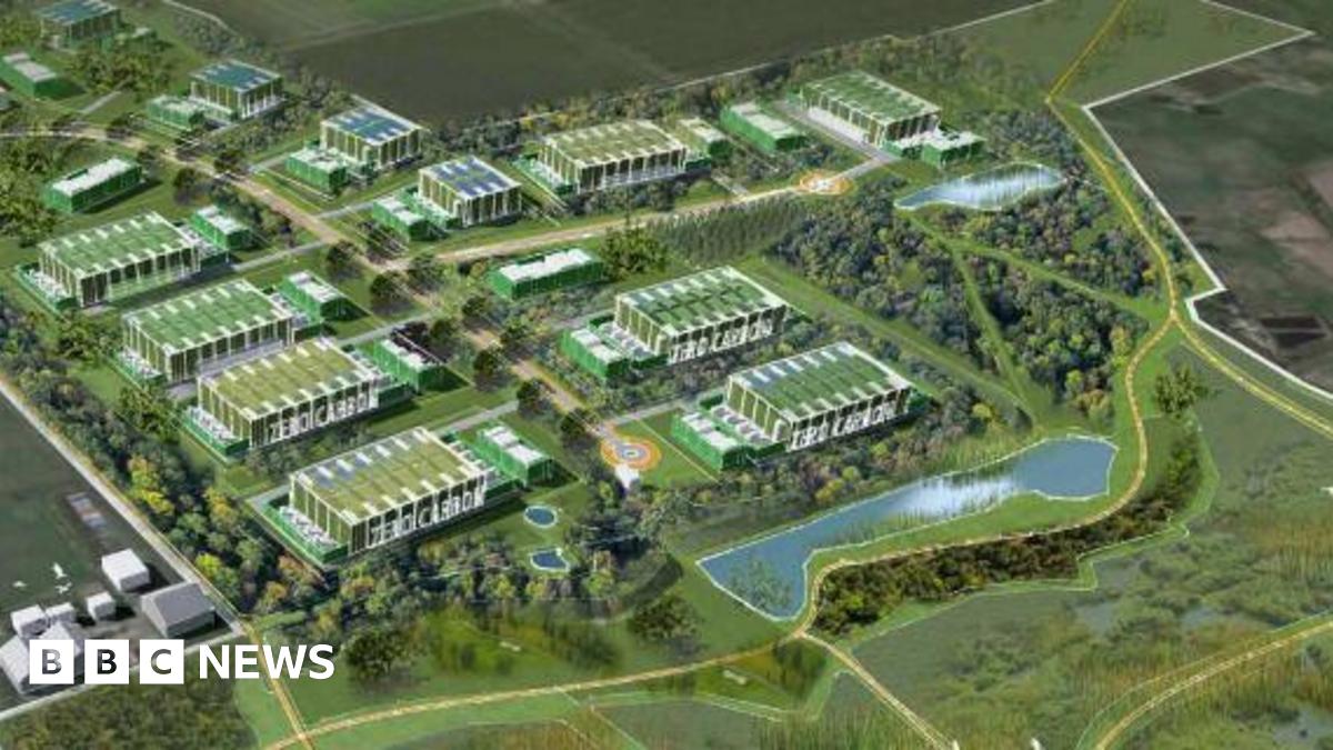 leejones65's tweet card. Developer Digital Reef wants to build a 99-acre data centre and a 279-acre "ecology park".