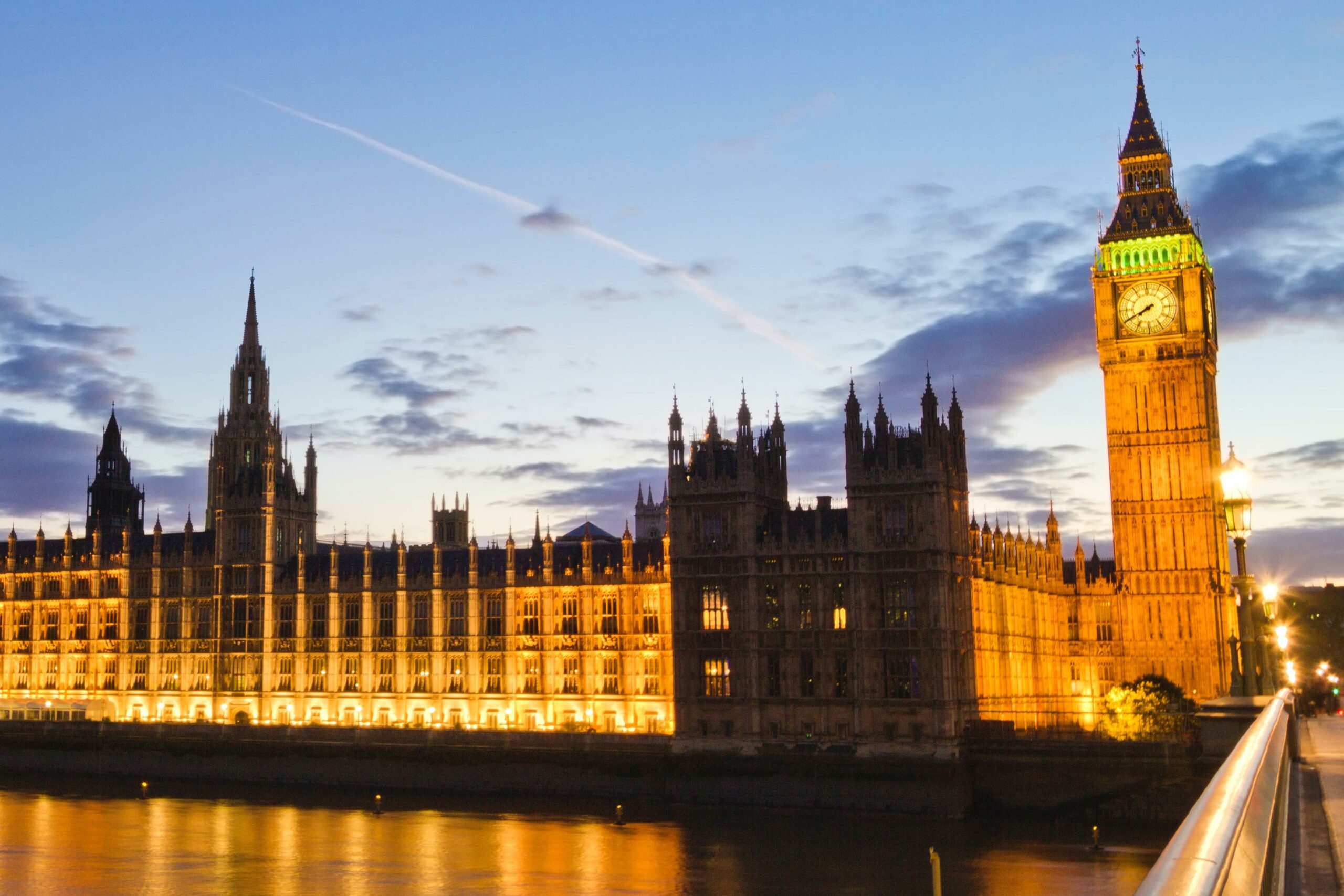 LongCovidHell's tweet card. London