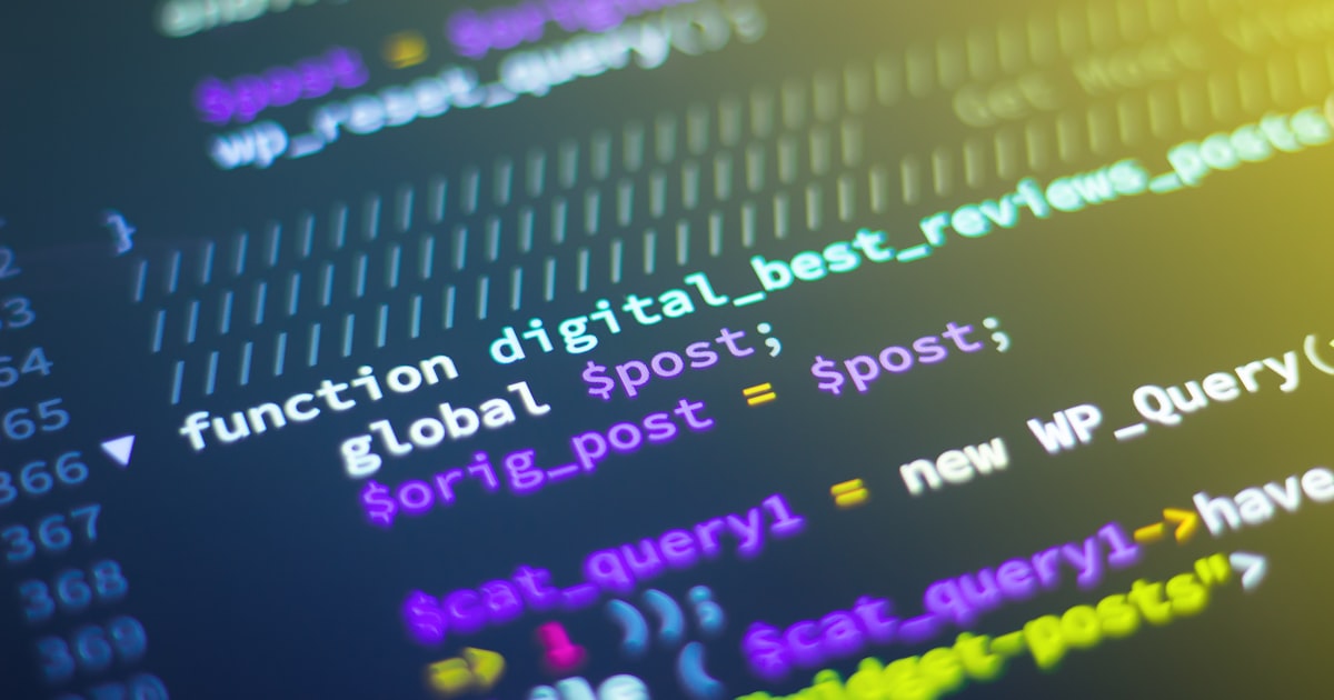 M0rfes's tweet card. Learn how AsyncLocalStorage in Node.js eliminates parameter drilling and provides elegant context management for Express applications with automatic context propagation across async operations.