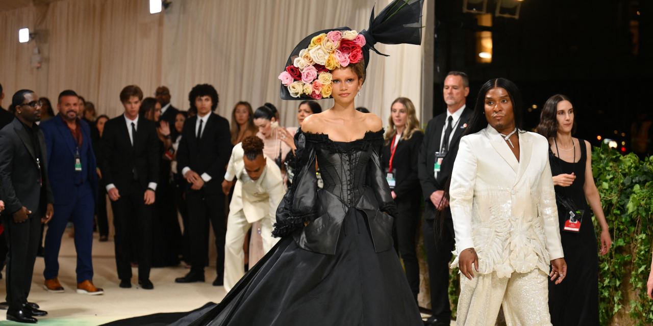 digichick's tweet card. In an excerpt from his first book, “How to Build a Fashion Icon,” the image architect describes meeting the young client who would alter the course of his career.