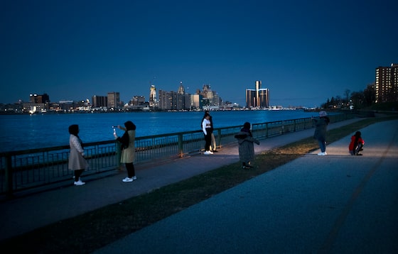 digichick's tweet card. A new bureau emerges