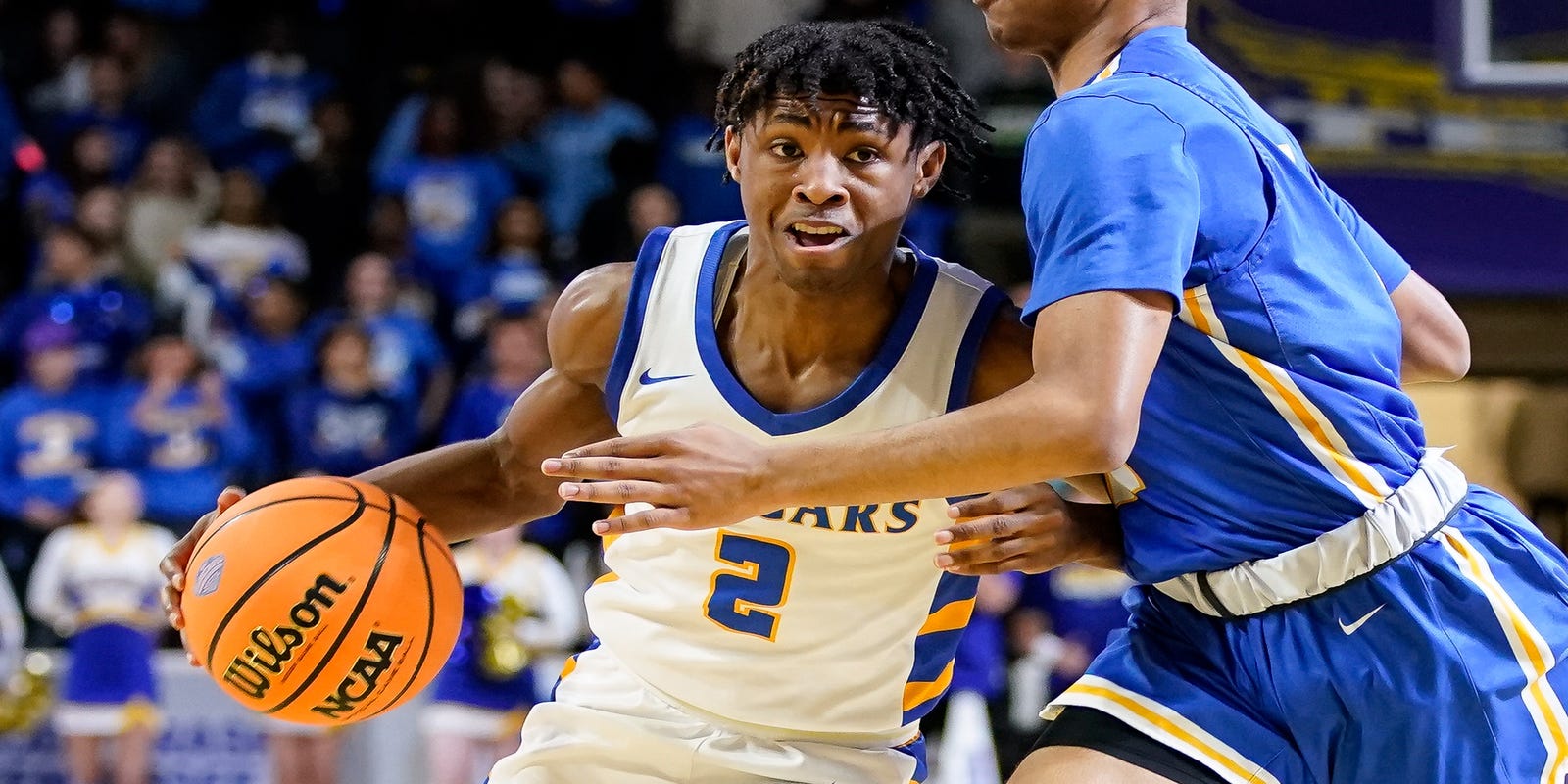 Jacob_Shames's tweet card. Trae Rideau has taken up the mantle of Mr. Basketball finalist Eddie Ricks III to lead Clarksville Academy to a 19-5 record.