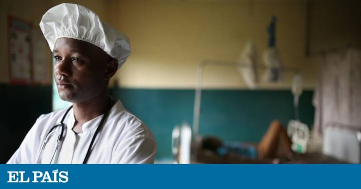 ainaradego's tweet card. La ONU debate la resistencia a los antibióticos, que previsiblemente se cobrará más de 10 millones de vidas en 2050