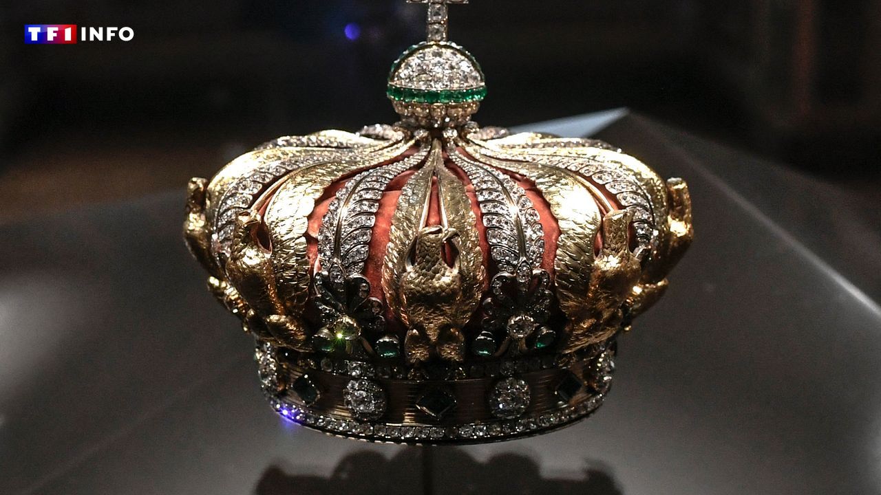 pascalatenza's tweet card. [VIDÉO] Huit bijoux "d'une valeur patrimoniale inestimable" ont été dérobés, dimanche 19 octobre, dans deux vitrines de la galerie d'Apollon au musée du Louvre. Le ministère de la Culture a dévoilé...