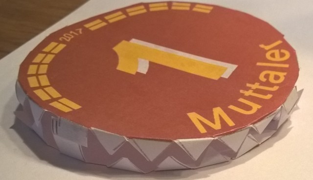 mutbank1's tweet card. Die erste Version des Mut-Talers war nicht gut. – Neu erstellt – Endlich haben wir  genug Zeit gefunden das Thema komplett neu zu bearbeiten, herausgekommen ist ein feiner Bastelbogen. …