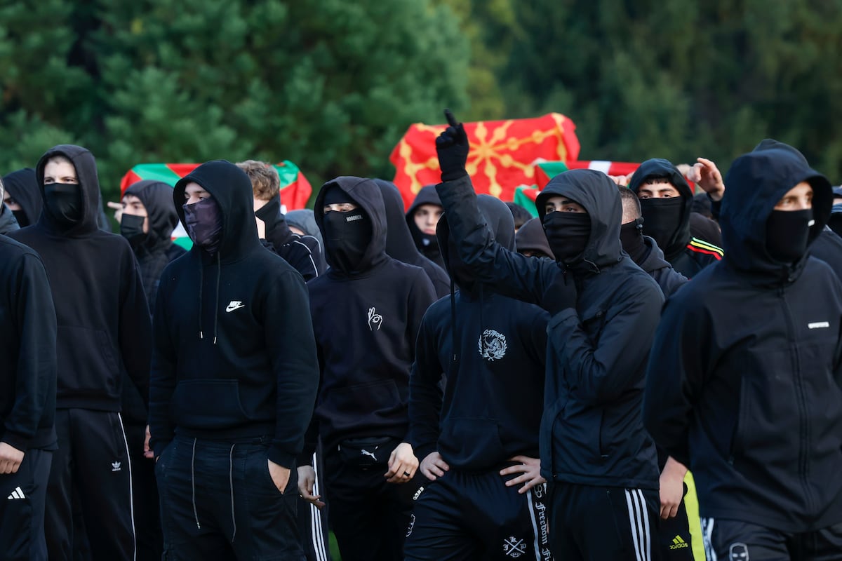 GarrochoS's tweet card. Ninguna idea, por repugnante que nos parezca, autoriza una agresión