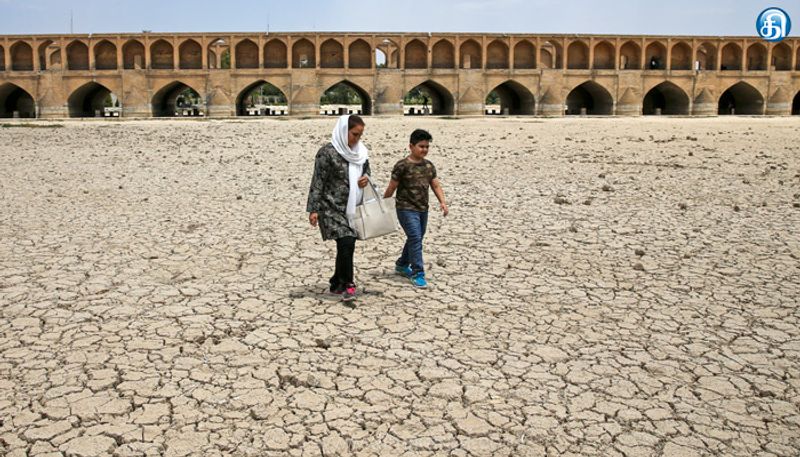 DinakaranNews's tweet card. ஈரானில், செயற்கை மழைப் பொழிவை, ஏற்படுத்த, அந்நாட்டு அரசு, திட்டம்