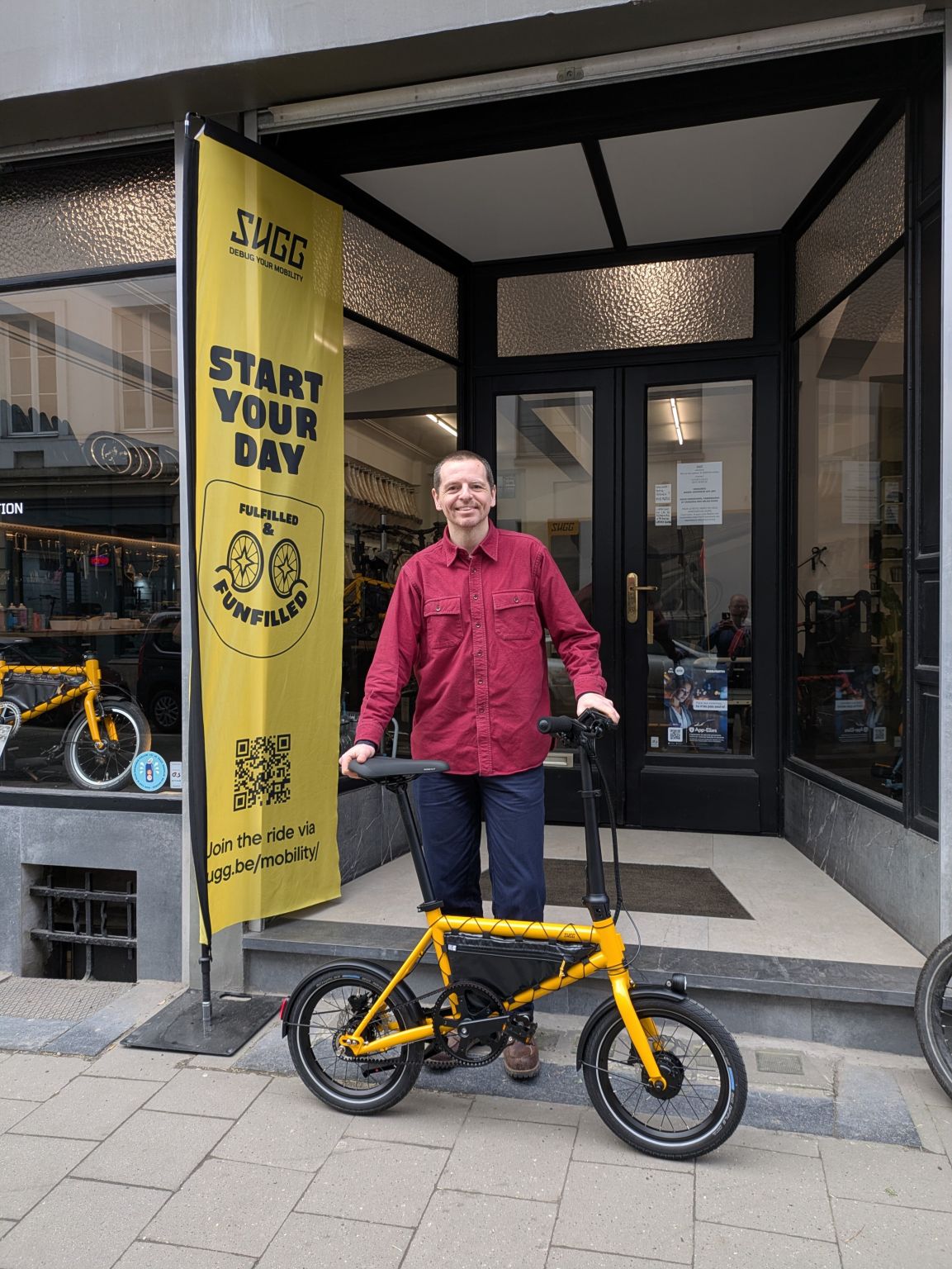 GeoffreyUse's tweet card. Je suis devenu #CEO !   Non vous ne rêvez pas, je suis bien devenu CEO mais peut-être pas avec la signification que vous connaissez déjà… Depuis quelques semaines maintenant, j’ai le privilège...