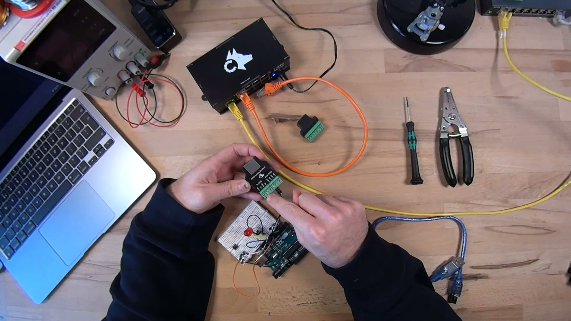 cogsapp's tweet card. The Isolated Breakout