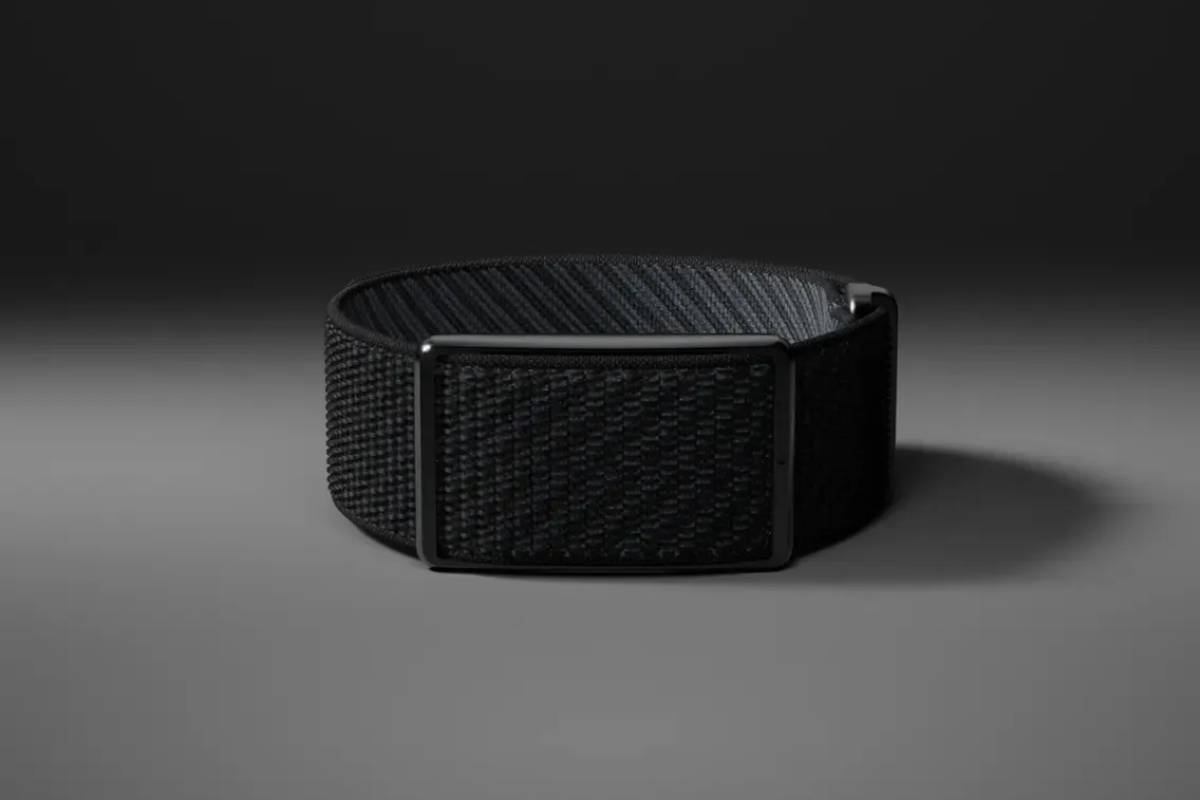 TodoMTB's tweet card. Es un dispositivo pensado para las personas que desean controlar sueño, pasos y frecuencia cardíaca durante todo el día sin depender de una pantalla.