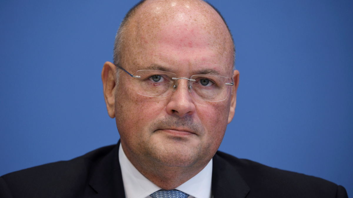 golem's tweet card. Offenbar bestehen enge Kontakte zwischen der Cybersicherheits-Firma Protelion, einem dubiosen Cyber-Sicherheitsrat und russischen Geheimdiensten.