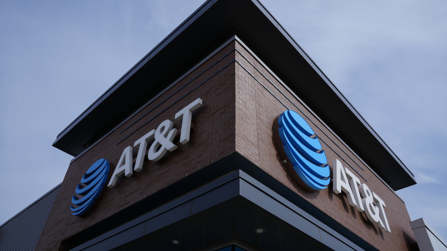 AP's tweet card. AT&T says the hourslong outage to its U.S. cellphone network appeared to be the result of a technical error, not a malicious attack. The Dallas-based company blamed the outage Thursday on an error in...