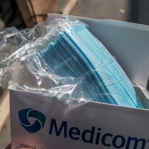 quatremer's tweet card. In attesa che si concluda l'indagine su quanto è accaduto, il governo, secono quanto riporta una nota della nostra sede diplomatica, ci mander&agrav…