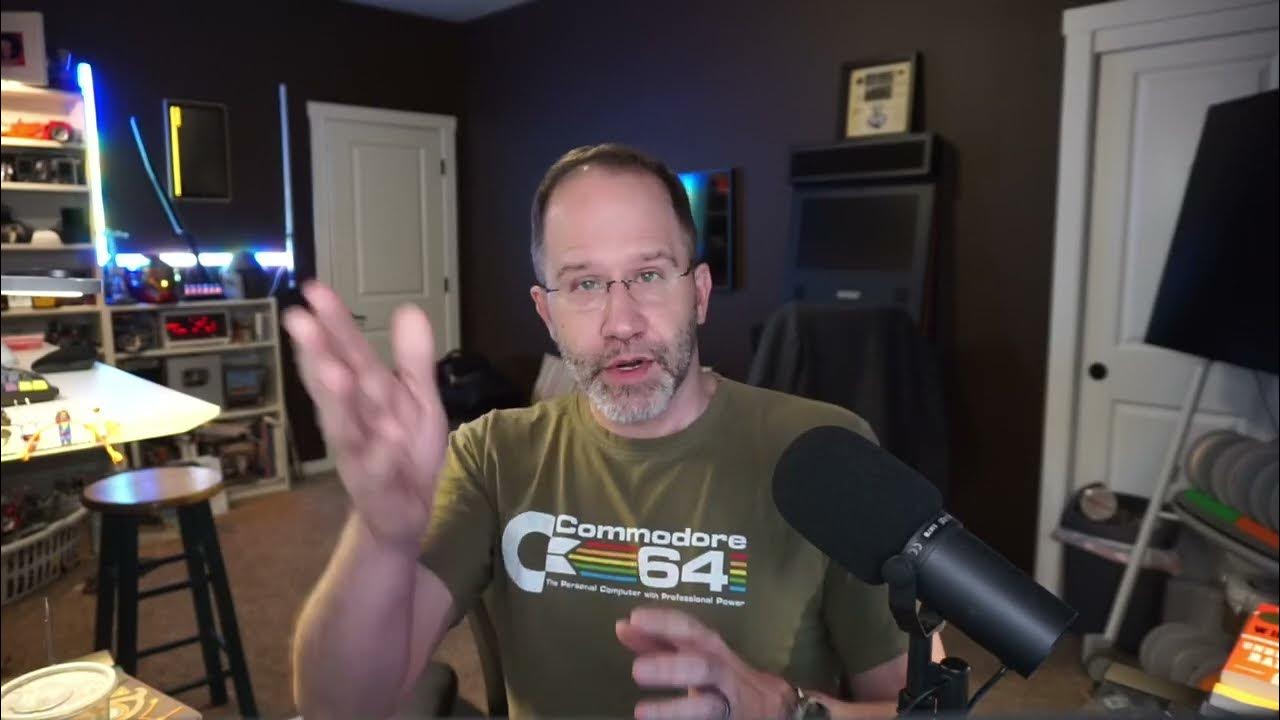 GCodergr's tweet card. New Alternatives to Windows 11 Explorer - Files and File Pilot!