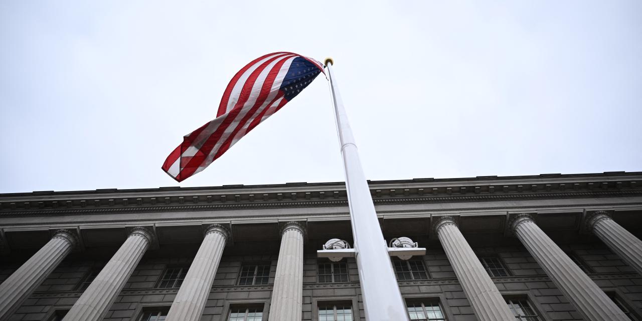 OneNorth's tweet card. The average customer experience rating of U.S. companies hits a new low amid inflation and fallible customer-service chatbots.