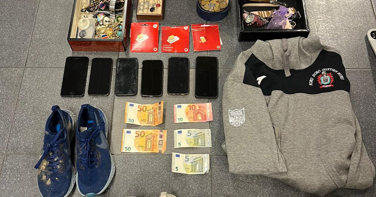 ondavasca's tweet card. Agentes de la Ertzaintza han detenido en Bakio a tres hombres, de 28, 27 y 25 años, de origen europeo, como presuntos integrantes de un grupo criminal especializado...