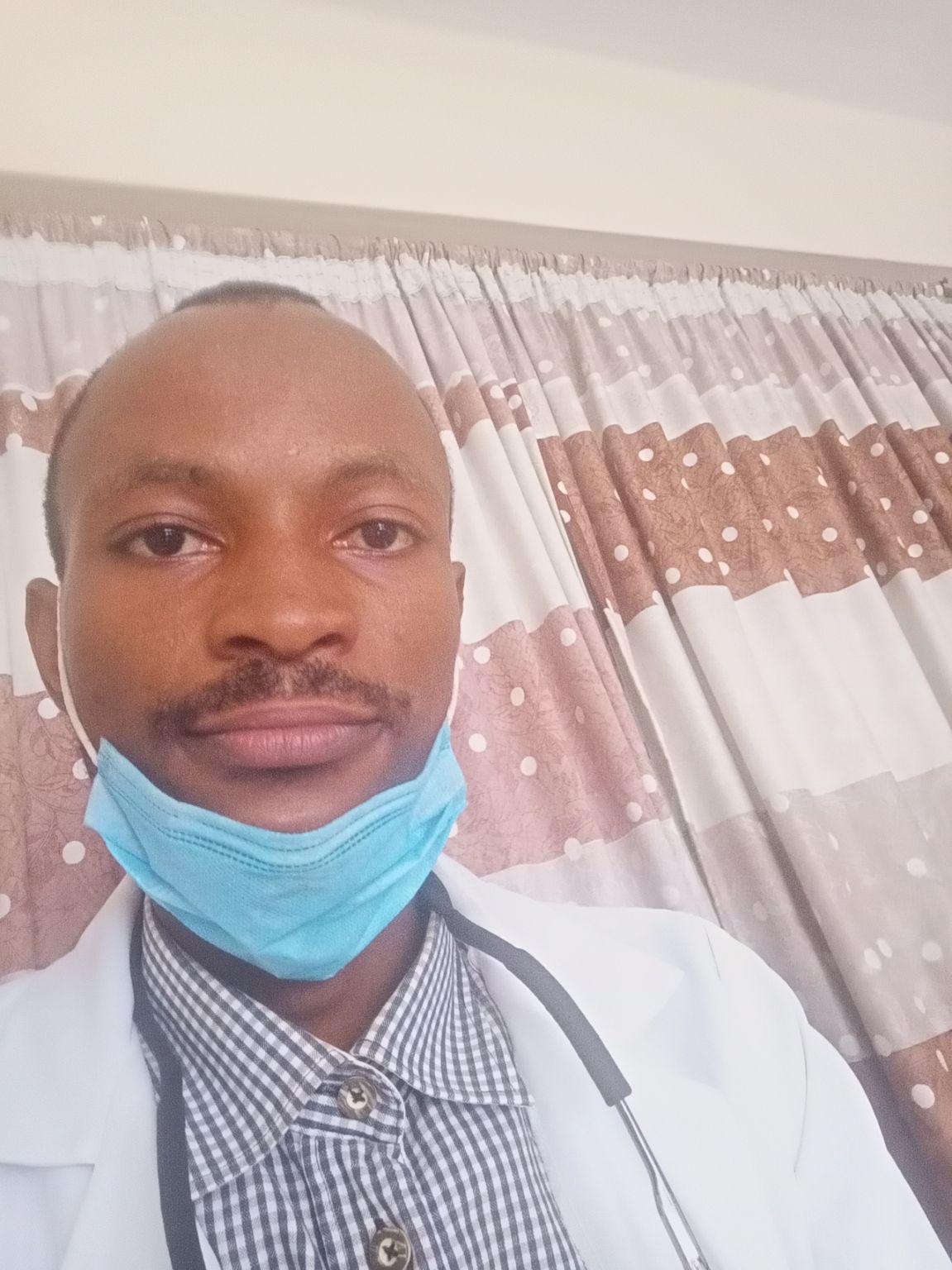 abimbola_dokee's tweet card. One blessed morning at work this week, an elderly man in his late sixties was referred to my table for review as a Speech-Language Pathologist (SLP). This is a man who had a right hemispheric stroke...