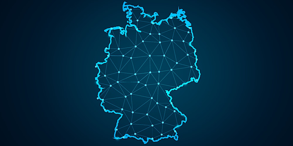 NiceToNectYou's tweet card. Between the Towers online geht in die 4. Runde | Thema der Juli-Ausgabe sind Digital Hubs in Deutschland