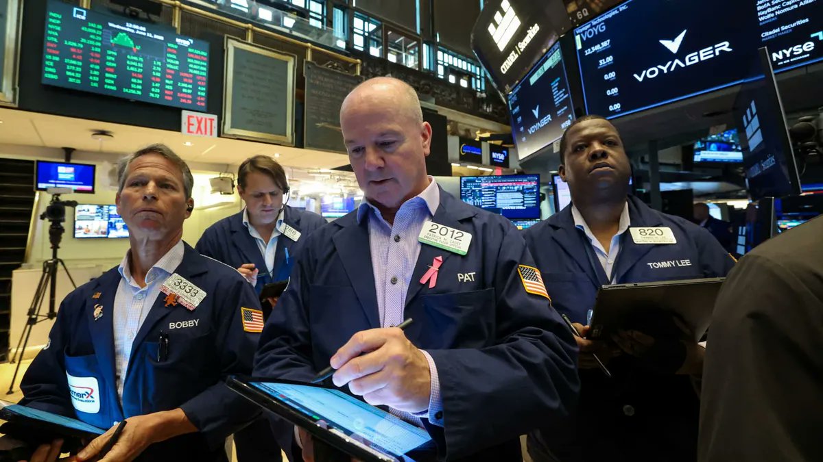 BreakingOnCom's tweet card. S&P 500 futures dip after a negative session. Oracle's earnings surge raises cloud growth outlook, while inflation fears and trade negotiations create market uncertainty.