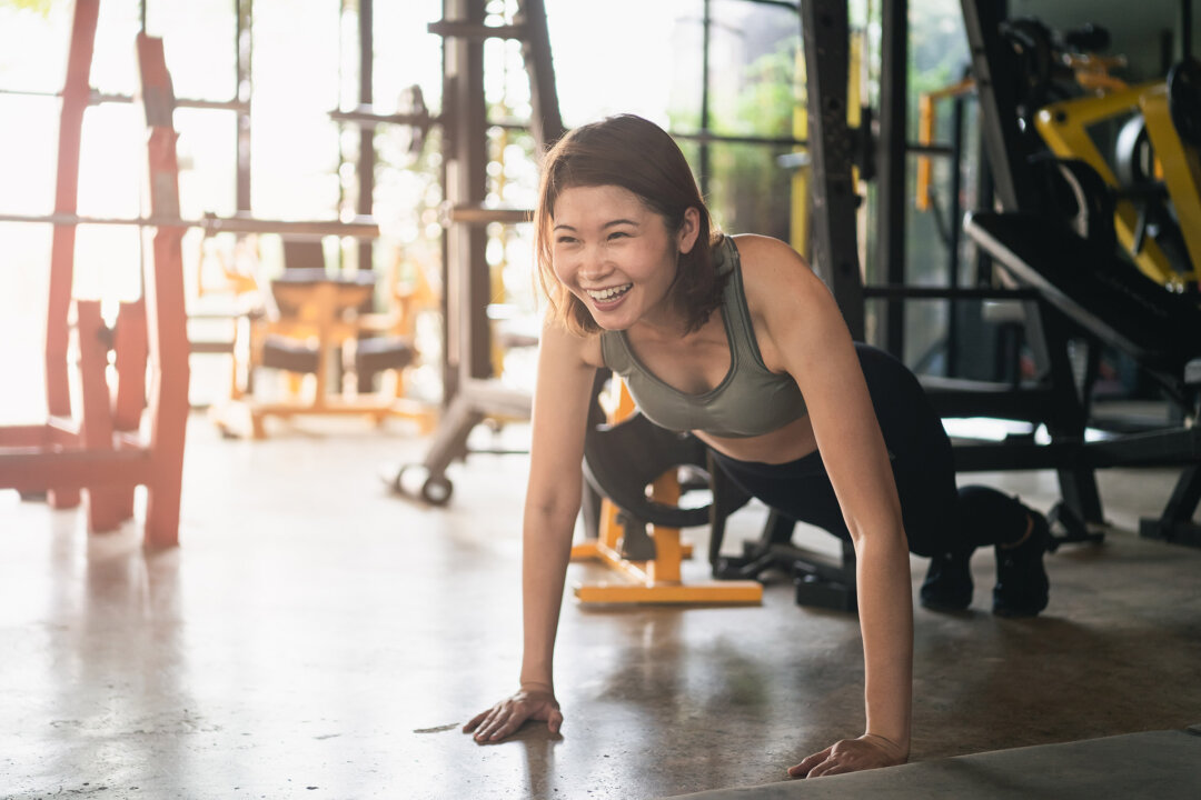 DanB64479572's tweet card. A strong body leads to a strong mind—dumbbells might be the key to mental health.