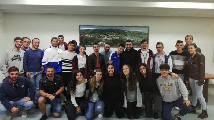 ottopagine's tweet card. Per il progetto "Orizzonte Lavoro"