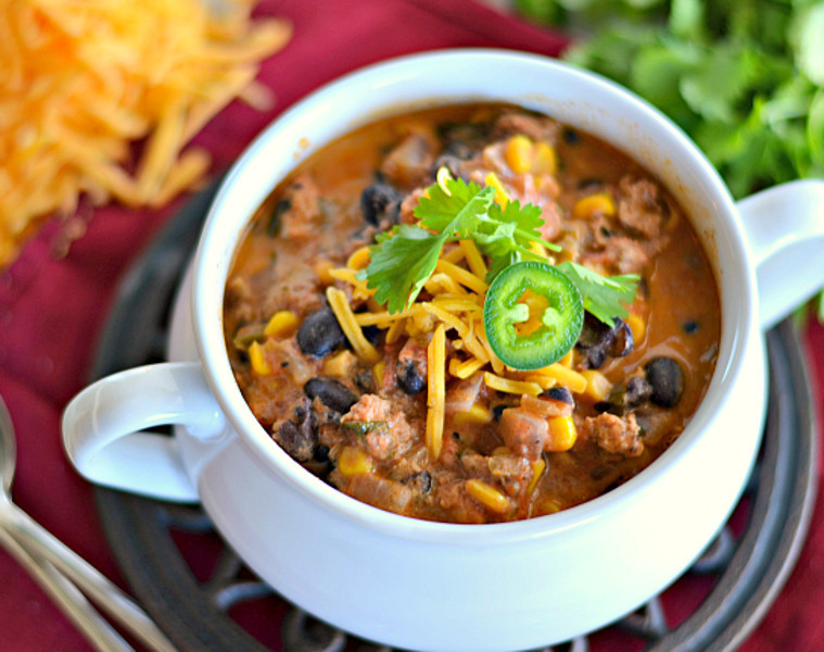 SlowCookRecipes's tweet card. Do you love ground turkey recipes? You're not alone! Recipes with ground turkey are a healthier alternative to those with ground beef, and this recipe for Jalapeno Popper Ground Turkey Chili is a...
