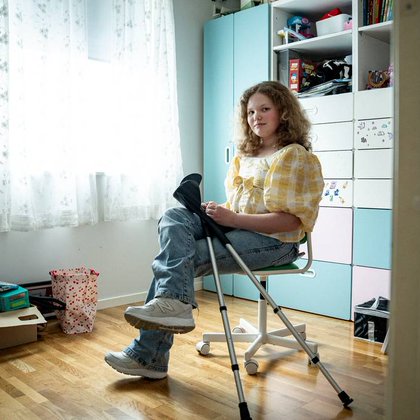 Tweet card summary image