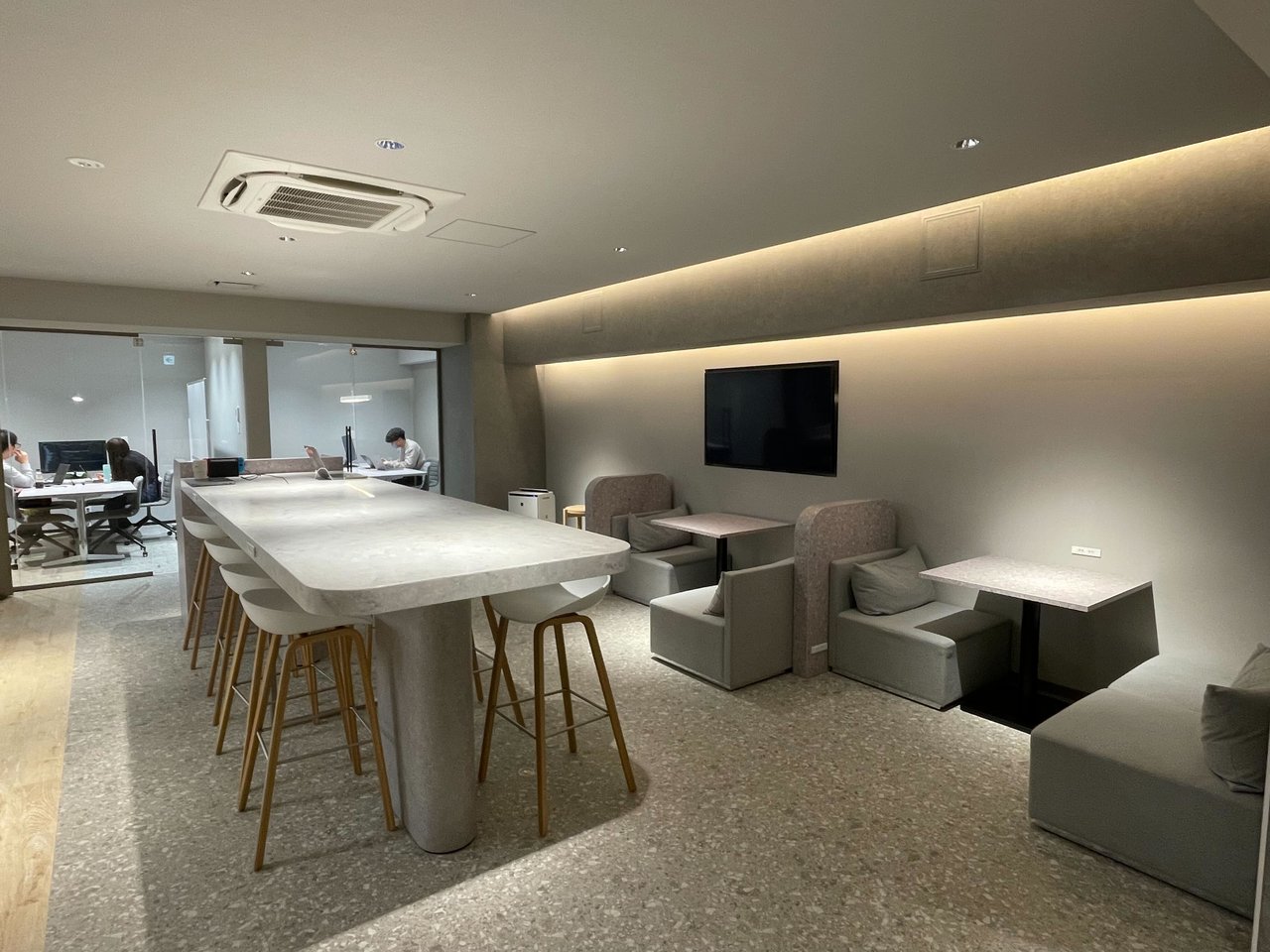 tmy_eng's tweet card. # WEBエンジニア/デザイナー(を目指している方)対象のもくもく会！ WEBエンジニアやデザイナー、またはこれから目指す方々が気軽に情報共有や交流ができる場です。困りごとや分からないことがあれば、スタッフに質問することも可能です。楽しみながらスキルアップできる場を目指しています！ * * * ## 対象 * 新しい分野の勉強を始めたいと思っている方 * これからエンジニアになりたいと思って...