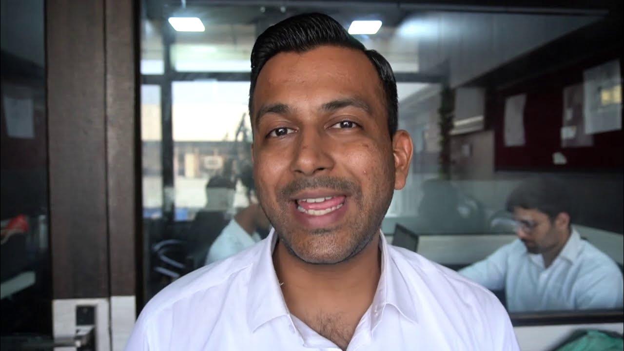 Amish_Aggarwala's tweet card. The worst legal disputes where only lawyers and police prosper