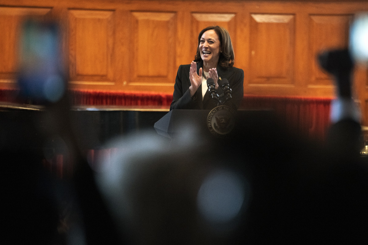 EugeneDaniels2's tweet card. And Dems split on Biden's abortion pill response.