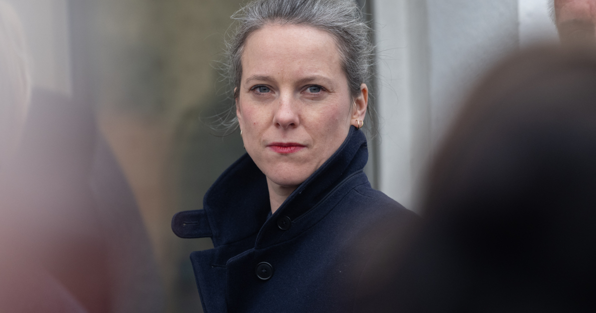 CastetsLucie's tweet card. Celle qui fut désignée par le Nouveau Front populaire pour devenir Première ministre revient sur la défaite des démocrates aux Etats-Unis et sur les leçons à en tirer pour la gauche française.