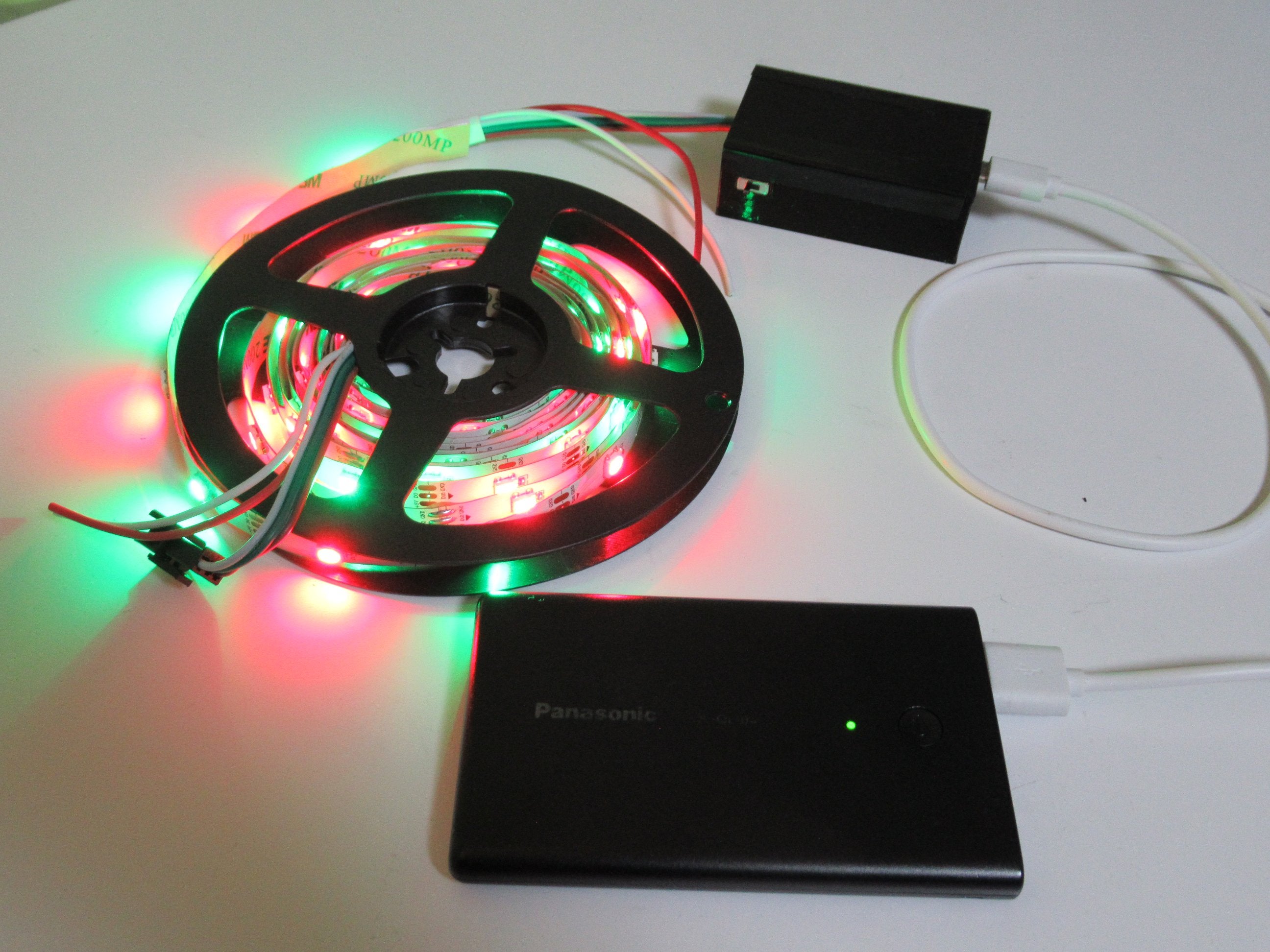 KgwPrograming's tweet card. そろそろ年末に差し掛かってきましたので、季節ものの工作が捗りますね。クリスマスのイベントに向けて、NeoPixelが活躍します。 とりあえずこんなものを作りま…