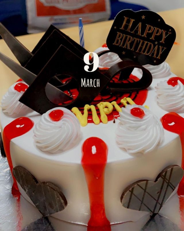 vips9395's tweet card. 💬 0  🔁 0  ❤️ 0 · Thank you for all your birthday cakes & greetings. Yes, another long year and another number added to my age, but it is still great to hear from all of you out there. 😊❤️ (at Navs…