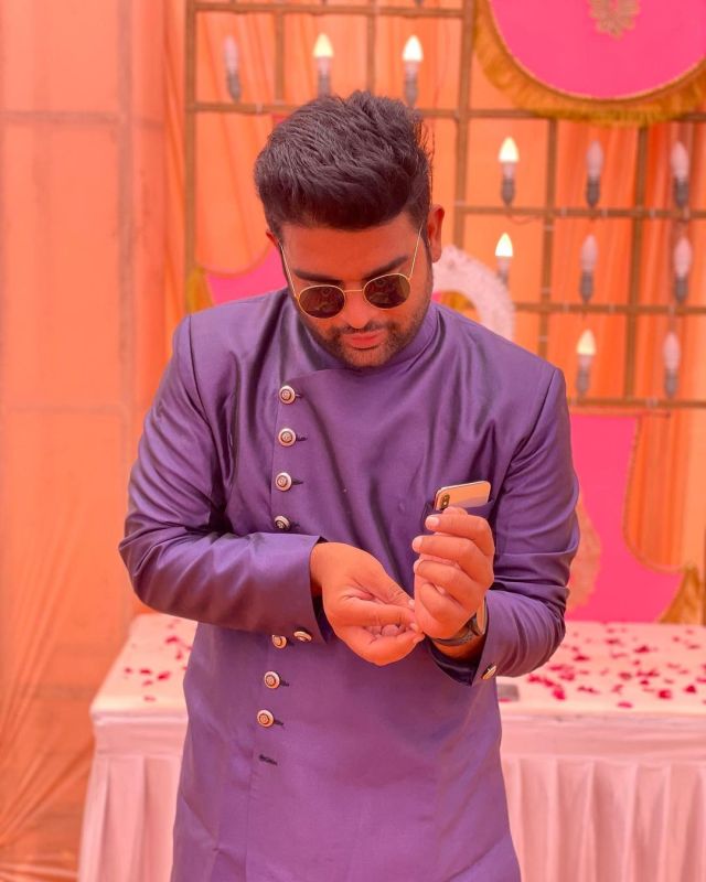 vips9395's tweet card. 💬 0  🔁 0  ❤️ 0 · at Navasari, Gujarat, India https://www.instagram.com/p/CgZxXMsLSi9/?igshid=NGJjMDIxMWI=