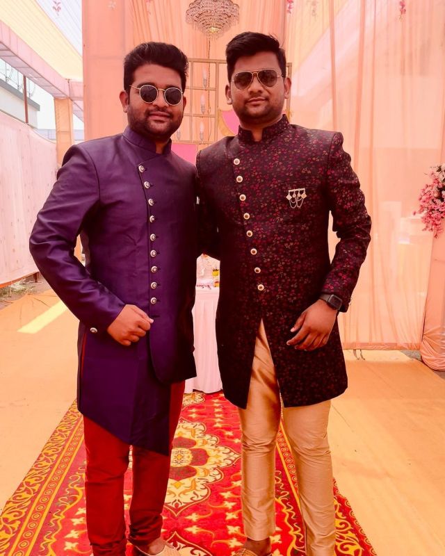 vips9395's tweet card. 💬 0  🔁 0  ❤️ 0 · at Navsari, India https://www.instagram.com/p/CghfNk8rKu2/?igshid=NGJjMDIxMWI=