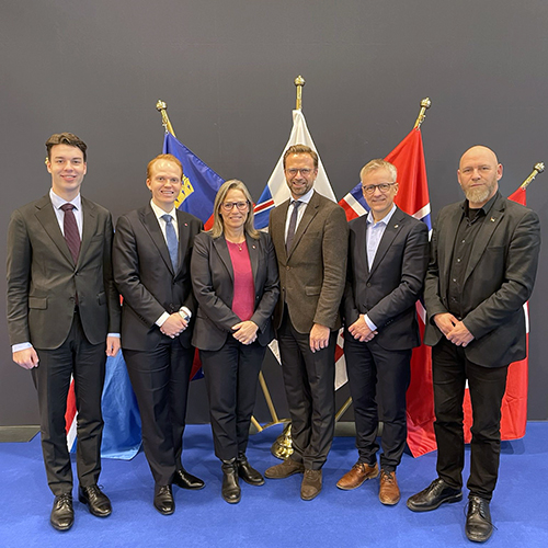 Stortinget's tweet card. Stortingets nye EFTA-delegasjon deltok på EFTA- og EØS møter i Brussel 19.-21. november.