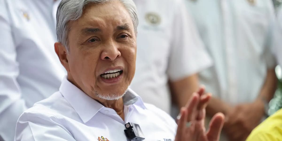 fmtoday's tweet card. The Umno president says it is better for the party to proceed with smaller numbers rather than having to deal with members who were a 'pain in the neck'.