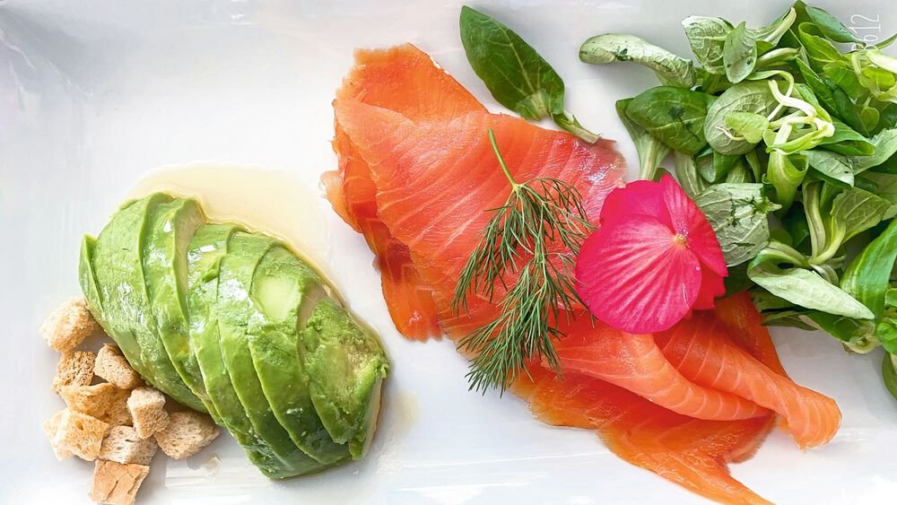 LABORPRAXIS's tweet card. Das Bundesamt für Verbraucherschutz und Lebensmittelsicherheit hat kaltgeräucherten Lachs auf Listerien hin untersucht. Hier lesen Sie die Ergebnisse.