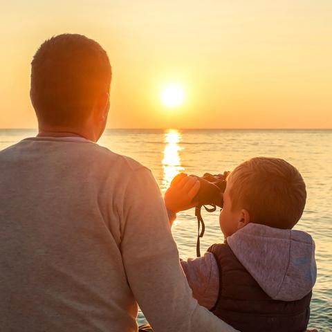 Fortum_Oyj's tweet card. Kesäkuun alussa julkaistut toimialojen vähähiilisyystiekartat perustuvat vahvasti sähköistymiselle eli päästöllisten energialähteiden korvaamiselle vähäpäästöisellä tai päästöttömällä sähköllä....