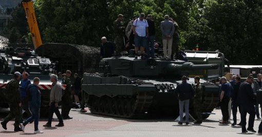 Tweet card summary image