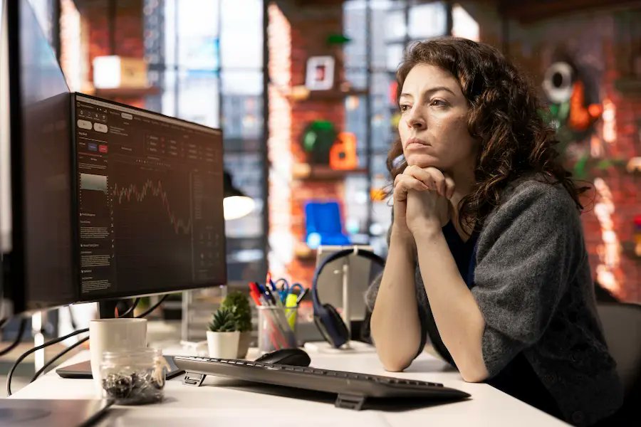 divinewspro's tweet card. Aplica schema NewsArticle y Rich Snippets para destacar tus noticias en Google Discover, Top Stories y resultados enriquecidos.