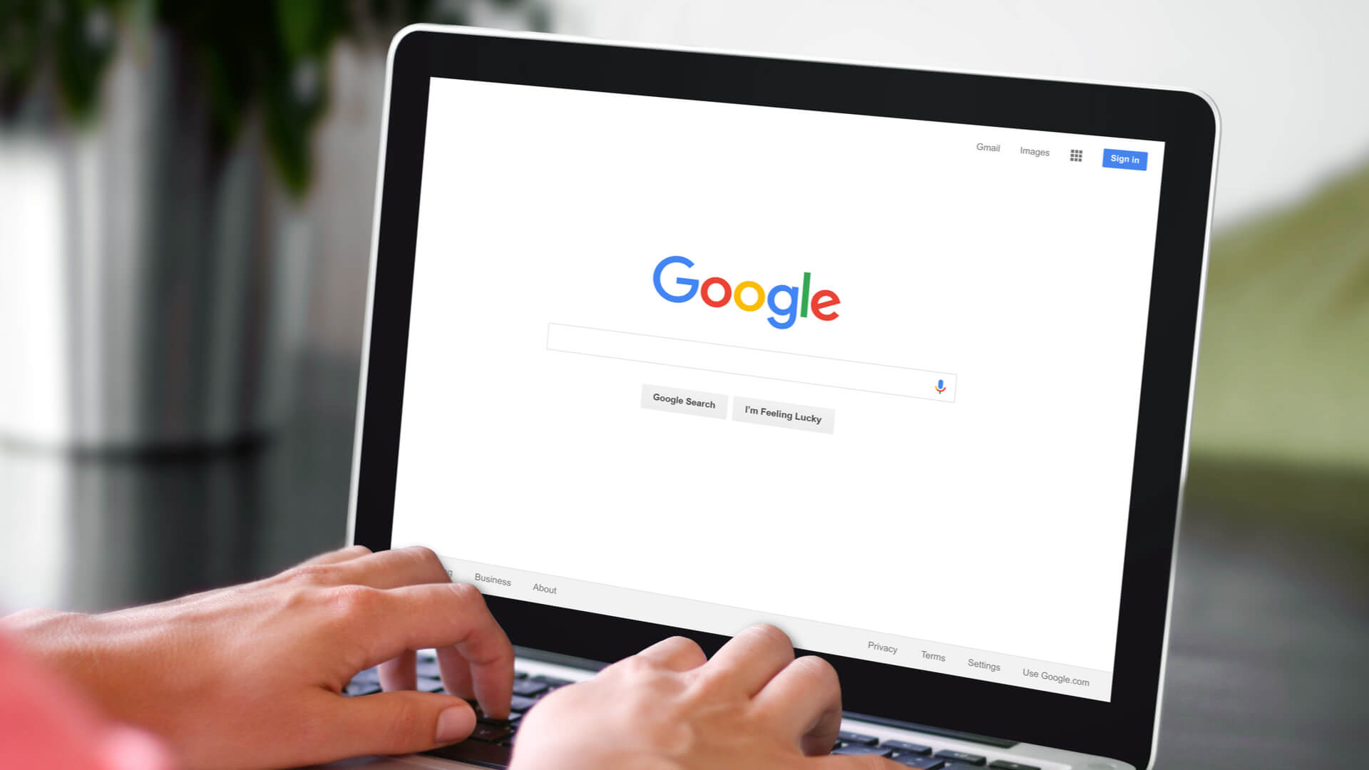 Majestic_DE's tweet card. Google said these features "aren't being used very often and aren’t adding significant value to users."