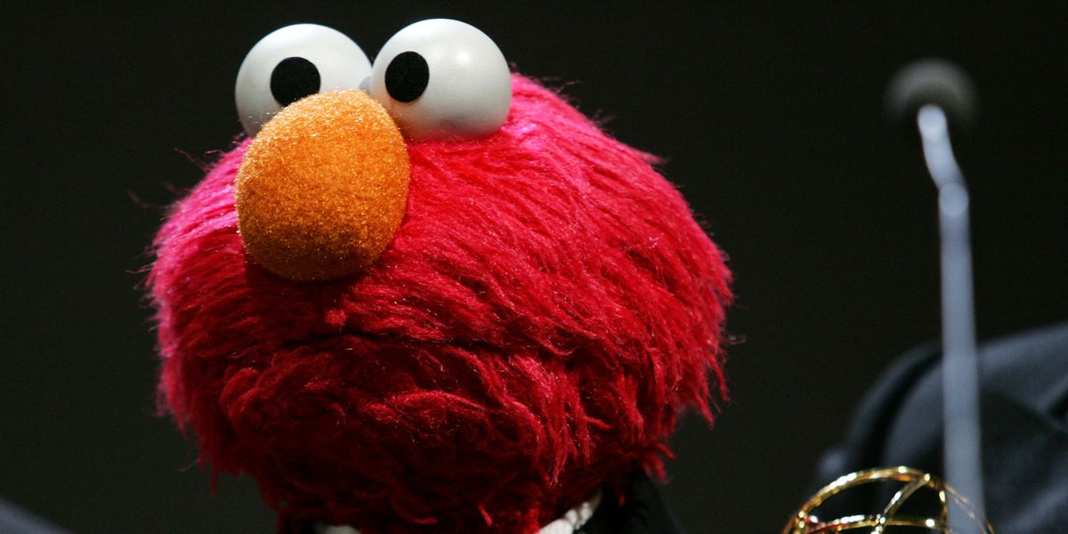 SPIEGEL_Netz's tweet card. Der X-Account von Elmo ist am Sonntag von Unbekannten gekapert worden. Im Namen der populären »Sesamstraße«-Puppe wurde Judenhass verbreitet und verbal gegen US-Präsident Trump geschossen.