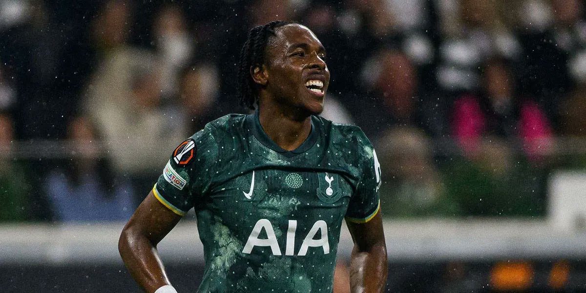 tfwatcher's tweet card. AS Roma are heading into the January window with a clear priority. They need a forward who can lift their attack and keep their title hopes alive. With competition growing for Joshua Zirkzee, their...